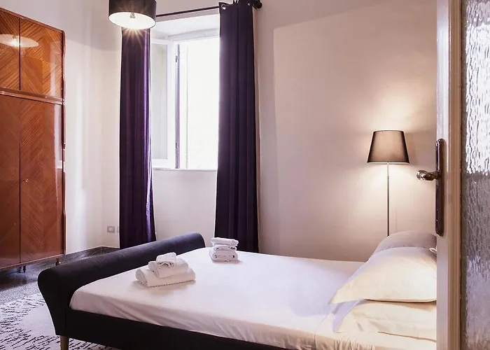 Trasteverehome - Colorful And Relaxing Apartment In Trastevere Апартаменты