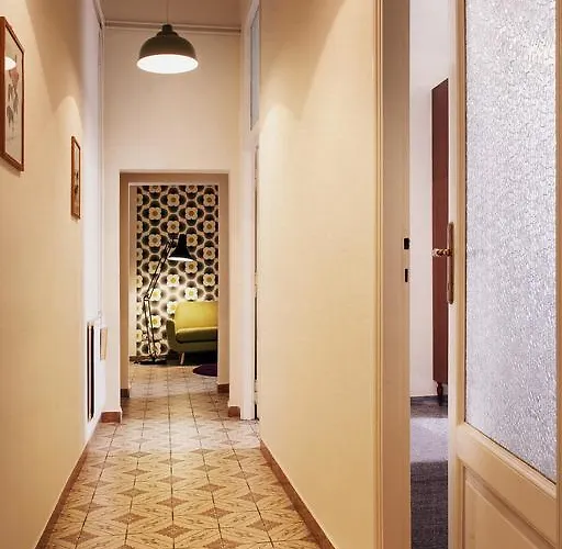 Trasteverehome - Colorful And Relaxing Apartment In Trastevere Апартаменты